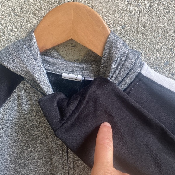 Puma Size 7 Kids Hoody - Picture 6 of 6